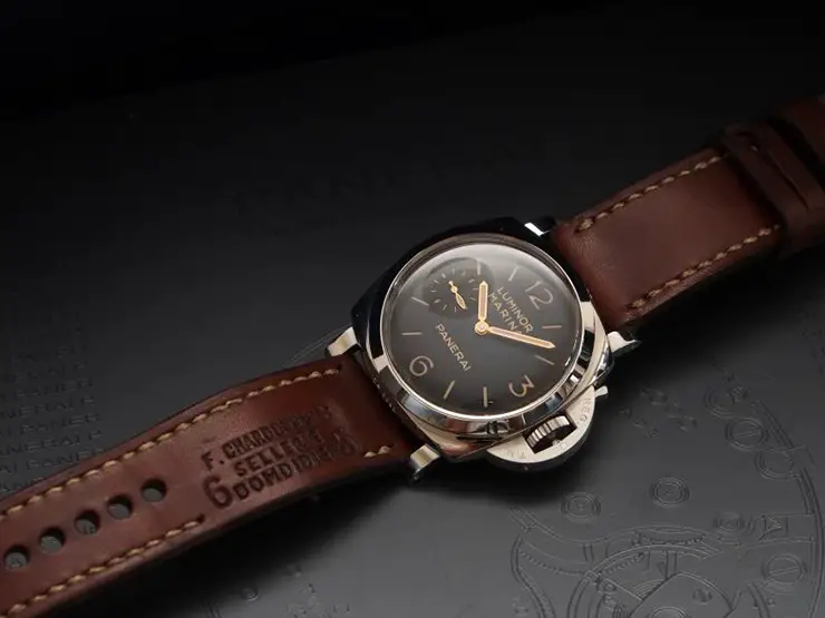 SMALL BRAND SPOTLIGHT DANGEROUS9 STRAPS Basic Bands Watch Strap Fashion