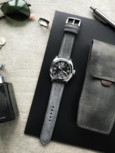 Bas & Lokes BOURNE light grey padded suede watch strap